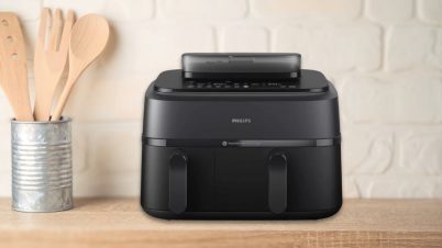 Après Moulinex et Ninja, Philips riposte avec un Air Fryer vapeur... à double cuve air fryer philips sur un plan de travail