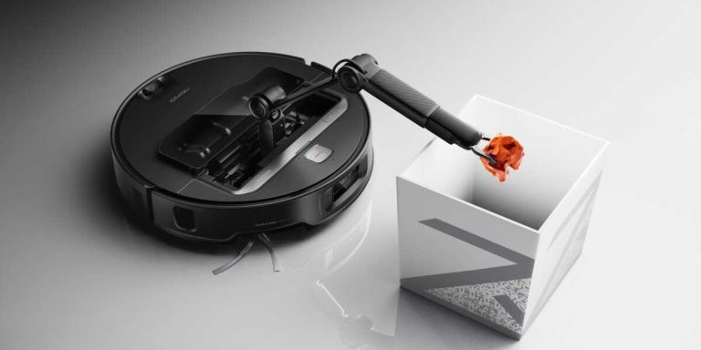 roborock saros z 70 entrain de mettre quelque chose à la poubelle