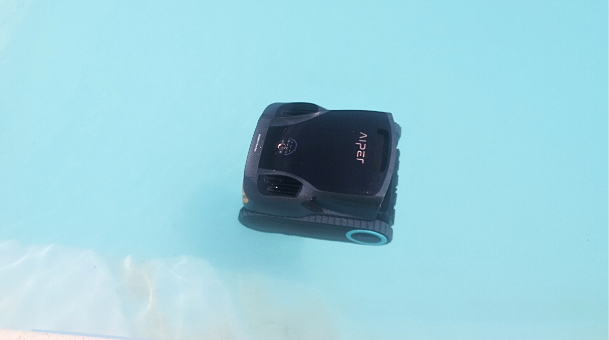 Aiper Scuba X1 Pro Max à la surface