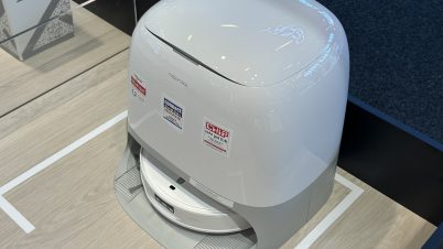 Qrevo Curv 2 Pro : le robot aspi « ultra-plat » que Roborock dévoile à l’IFA Roborock qrevo curv 2 pro stand ifa berlin