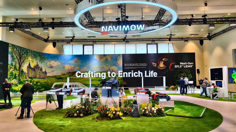 Une event Segway Navimow
