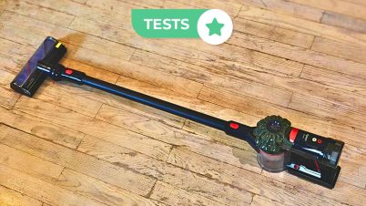 Test Dyson V8 Cyclone : le remake d'un modèle iconique va-t-il flopper ou (re)cartonner ? Test Dyson V8 Cyclone