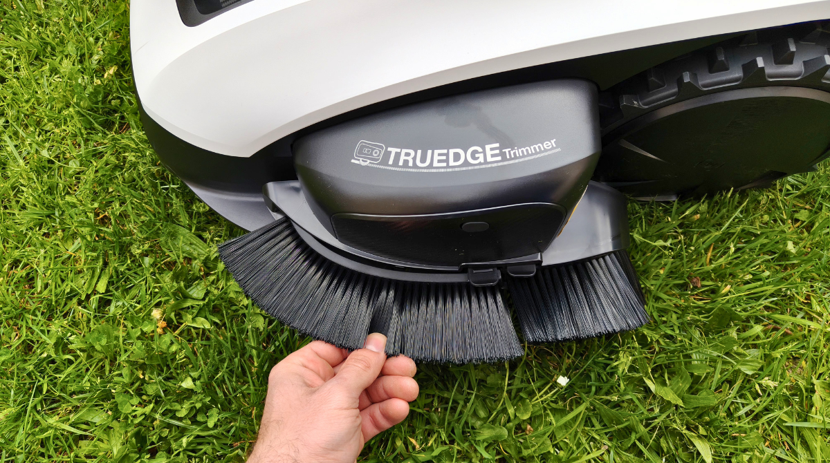 ecovacs goat O1200 brosse latérale