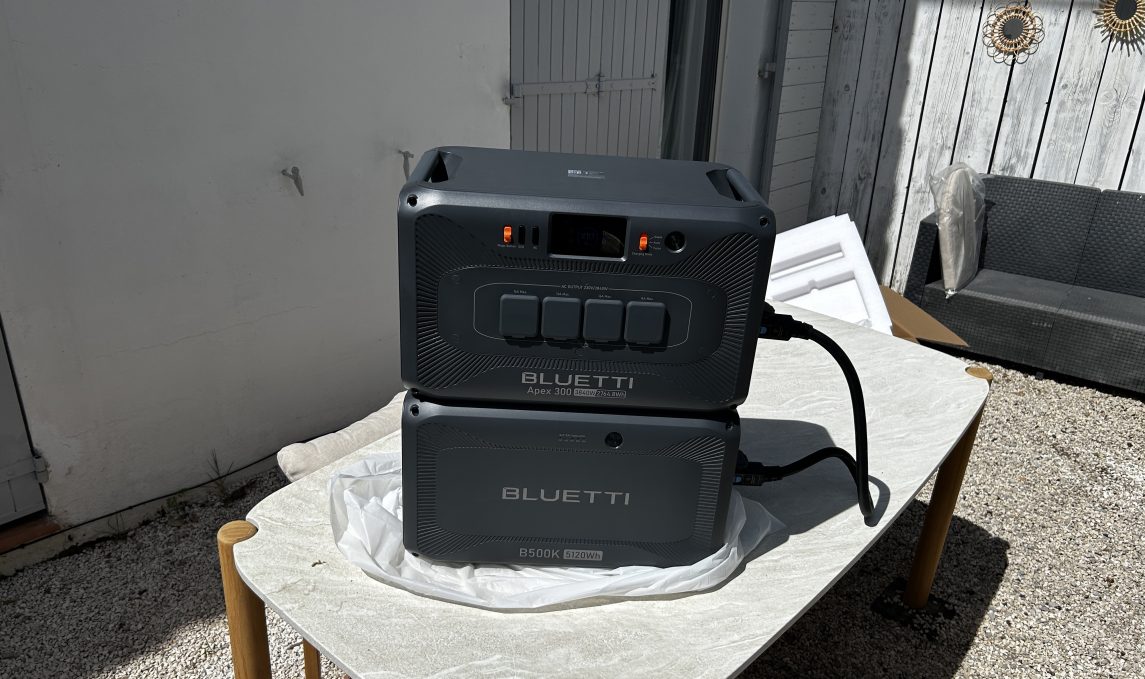 BLUETTI Apex 300 & B500K
