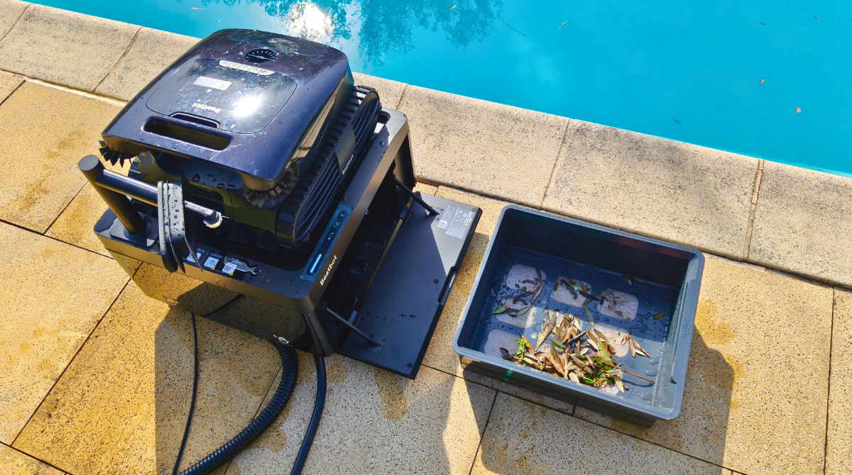 Beatbot AquaSense X bac plein après auto-rinçage