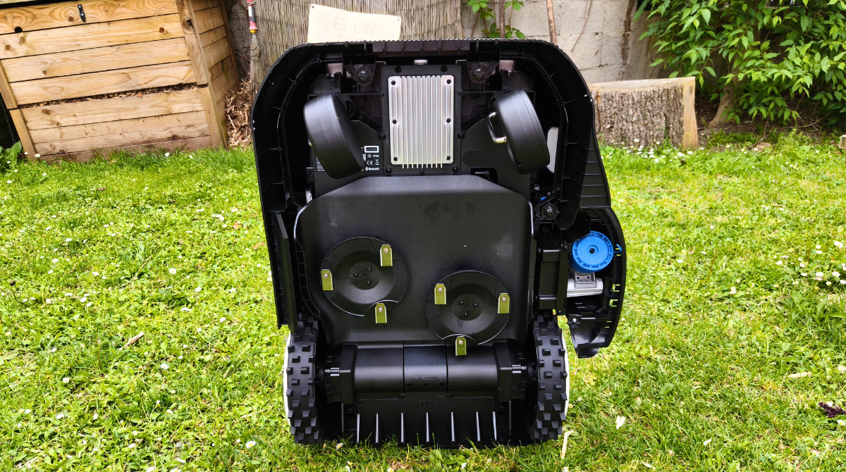 Ecovacs A1600 LiDAR PRO vu du dessous