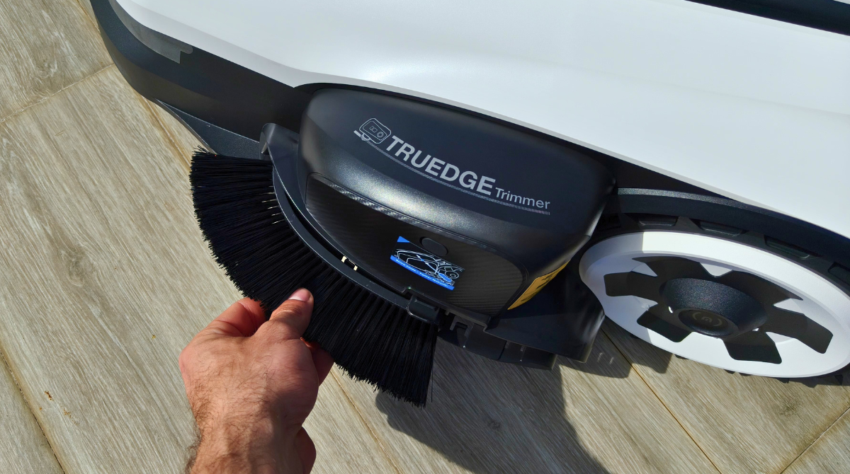 Ecovacs A3000 assemblage du coupe-bordure brosse