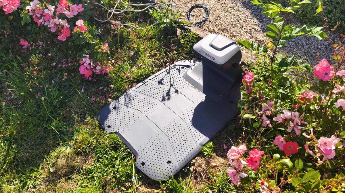 Husqvarna Automower 430V station installée