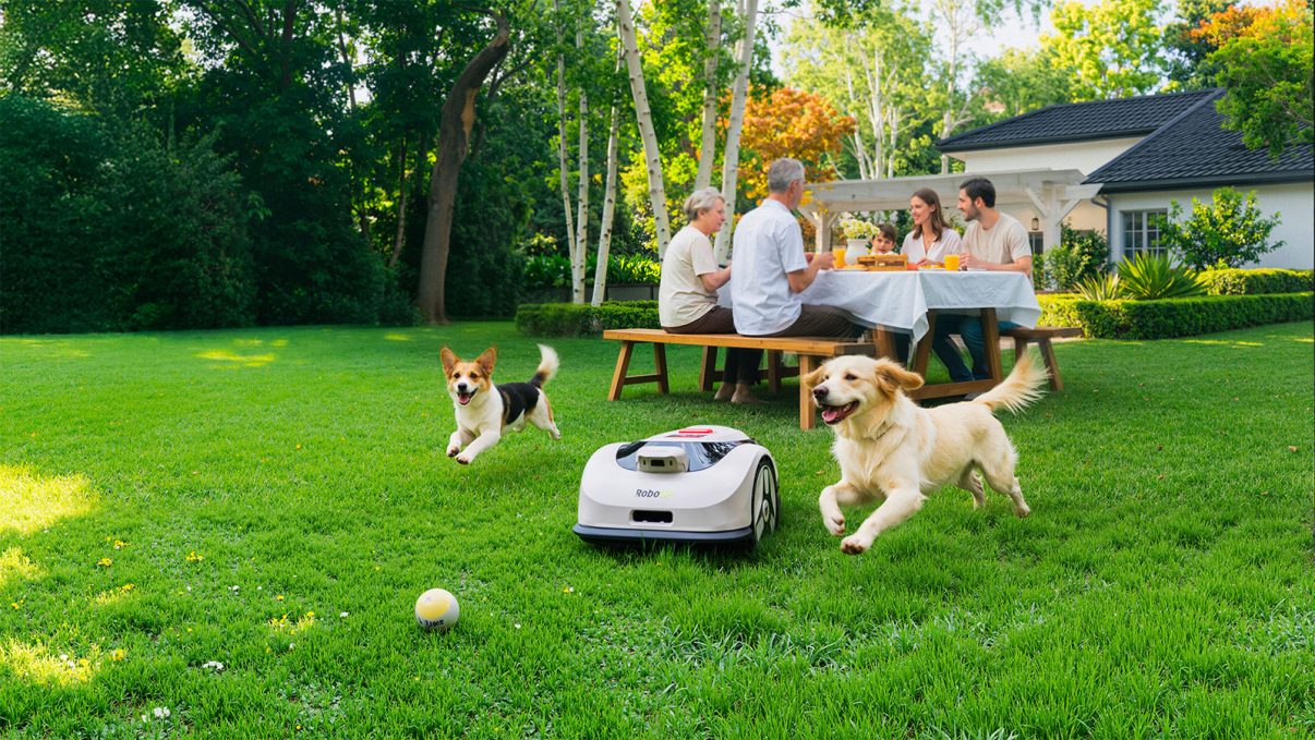 Le robot RoboUP Raccoon 2 SE en action