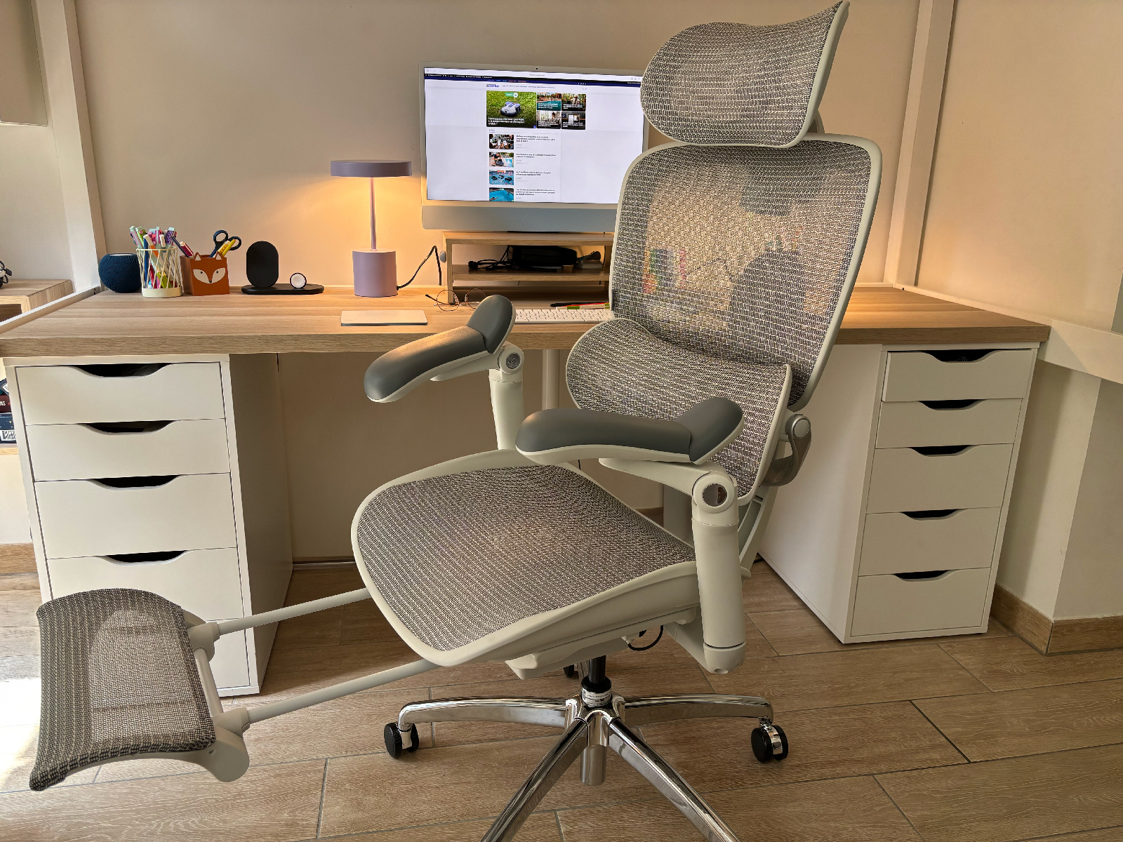 Fauteuil avec repose-pieds déplié