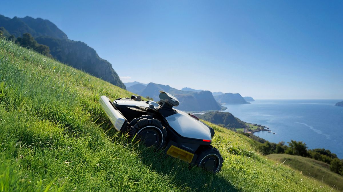 Mammotion LUBA mini 2 AWD 1000