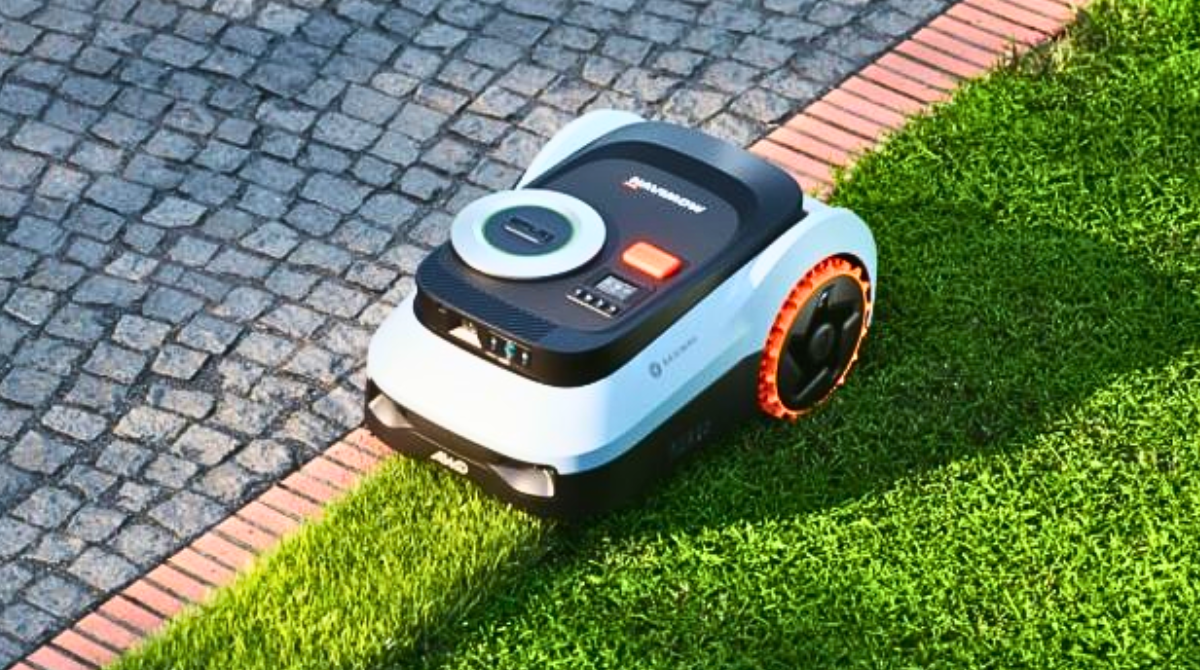 Segway Navimow i210 LiDAR Pro sur bordure