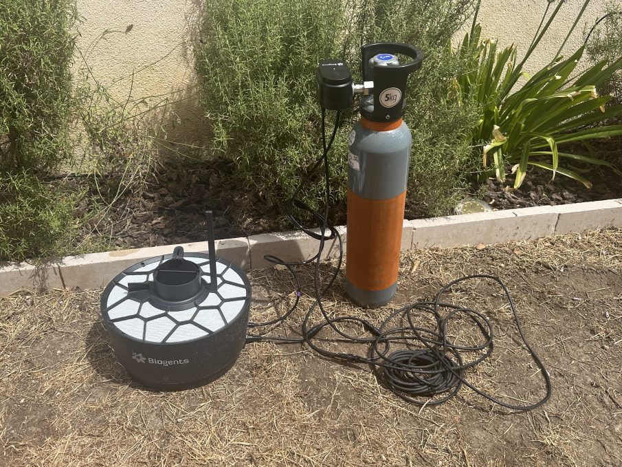 Biogents AERO TRAP plus et bouteille co2
