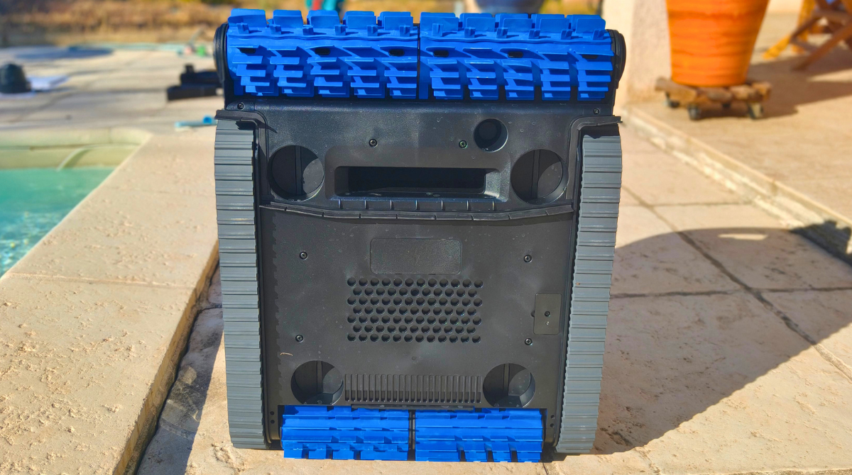 MOVA Rover X10 vu de dessous