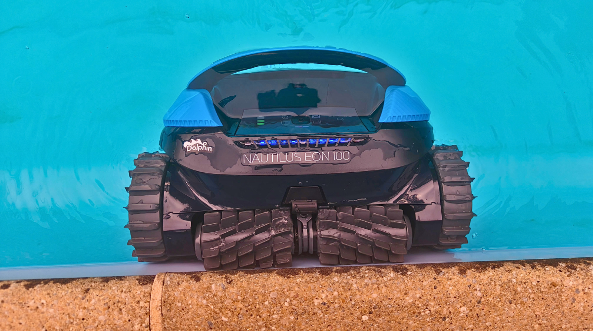 Nautilus EON 100 sur ligne d'eau