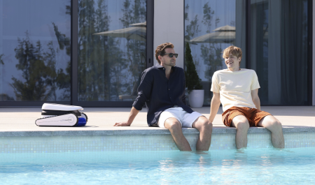 ECOVACS Ultramarine P1 : noté 8/10 lors de notre test, ce robot piscine chute sous les 400 € ultramarine p1 piscine ecovacs