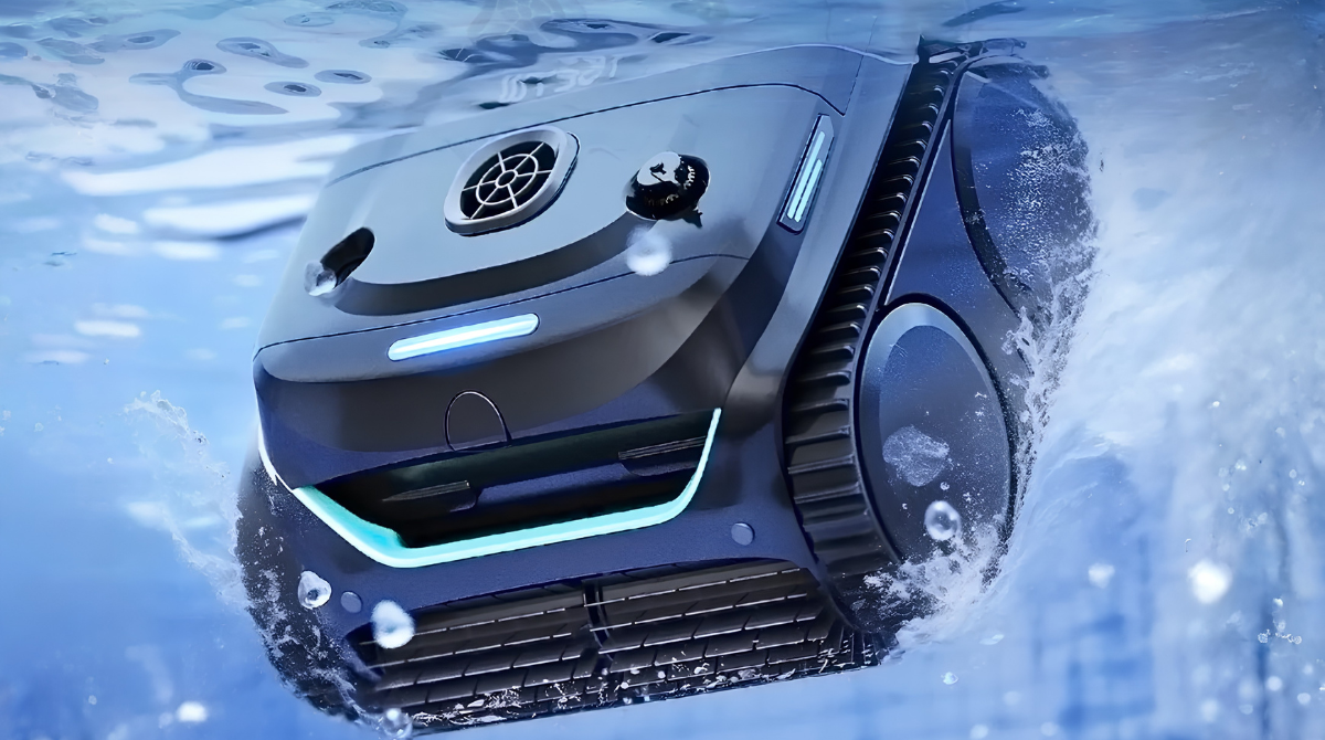 Wybot C2 plongé dans l'eau