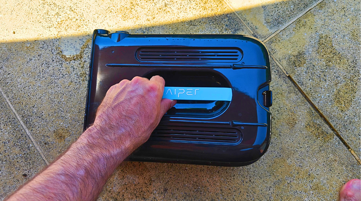 Aiper EcoSurfer S2 ouverture panier