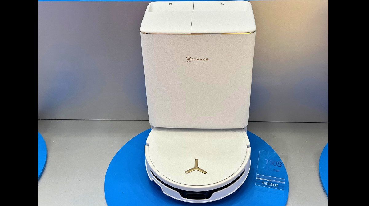 Ecovacs DEEBOT T90S vu de face