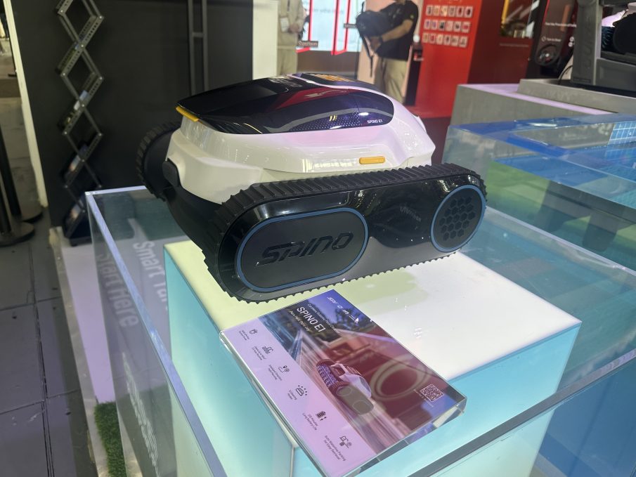 SPINO E1 Mammotion présentoir IFA 2026