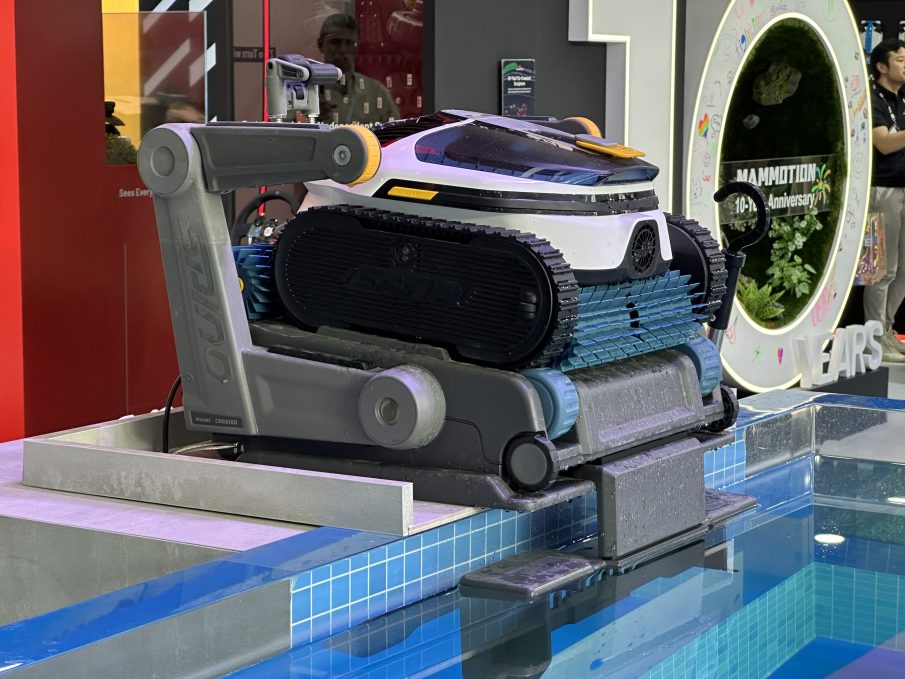 SPINO S1 Pro Mammotion sur sa station IFA 2026