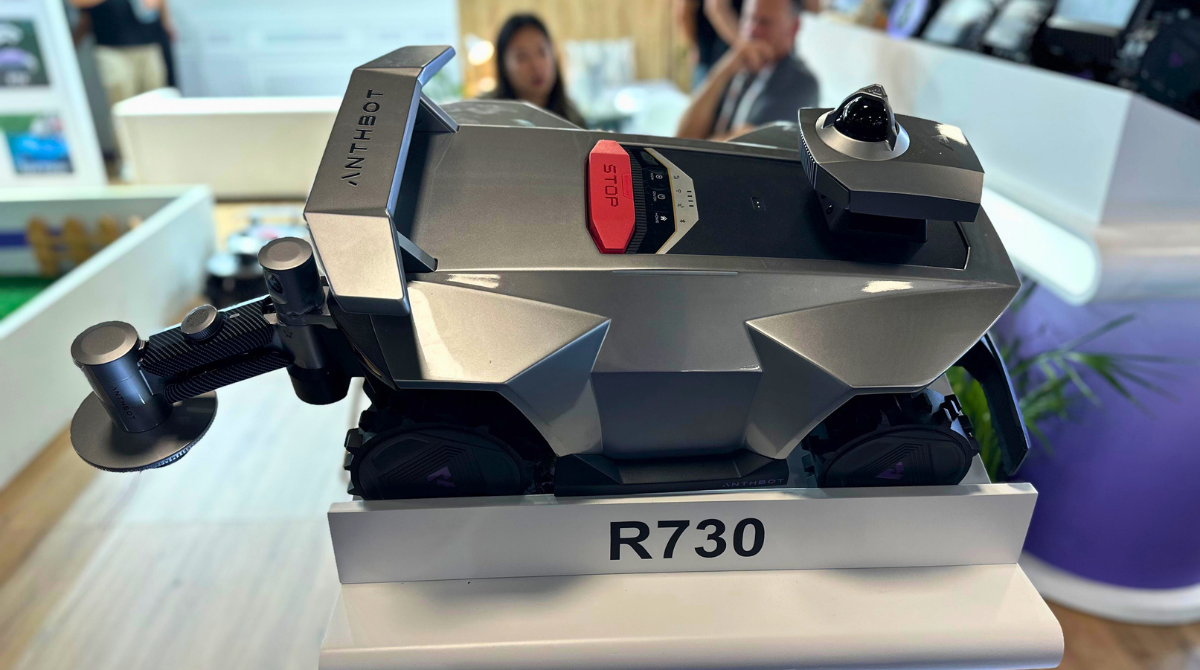 robots-tondeuses Anthbot R730 IFA 2026