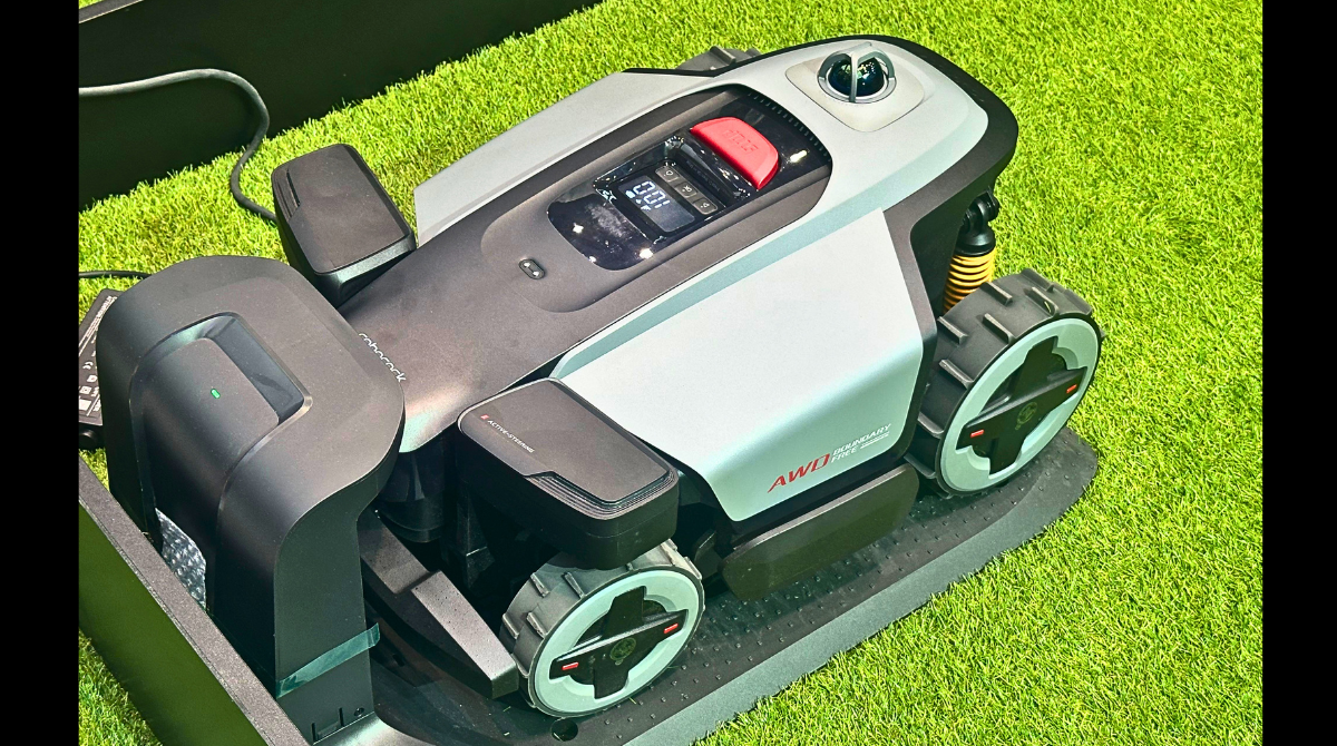 robots-tondeuses Roborock IFA 2026