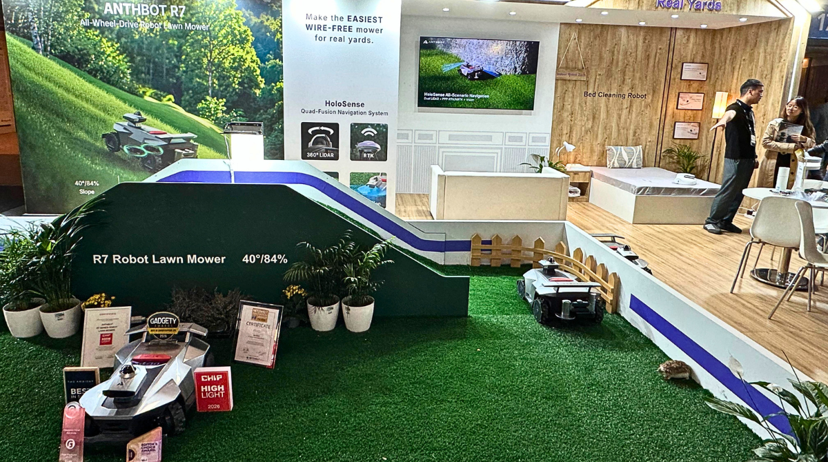 robots-tondeuses Stand Anthbot R7 IFA 2026