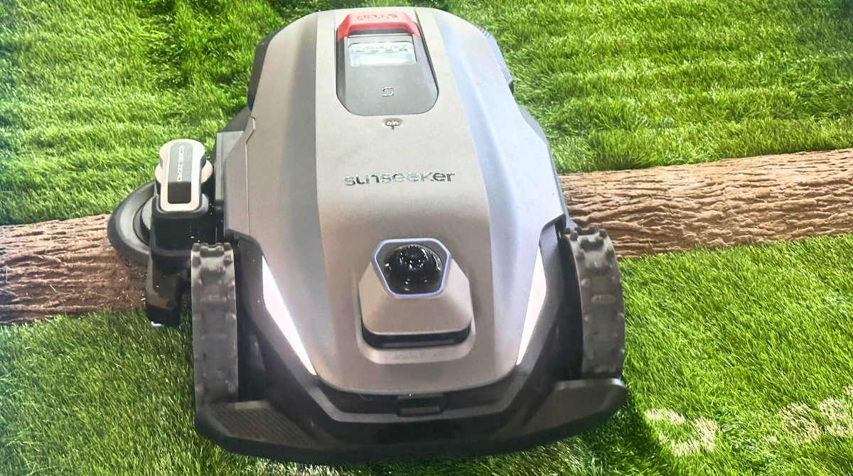 robots-tondeuses Sunseeker coupe-bordure IFA 2026