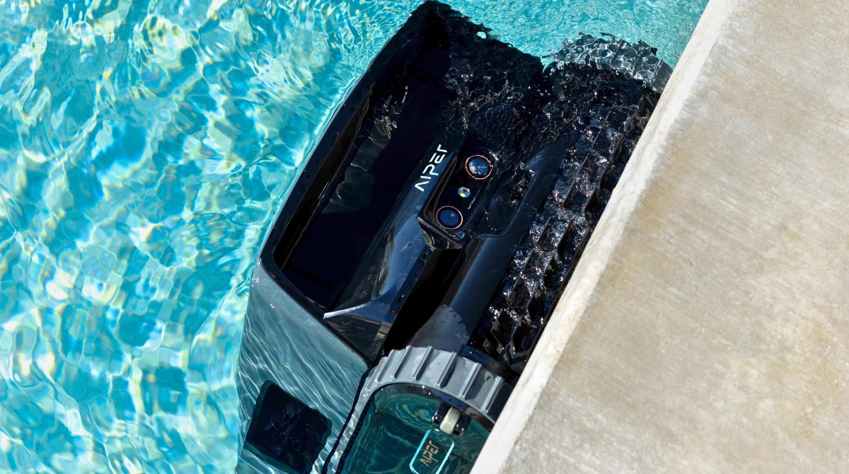 Scuba V3 Ultra Aiper sur ligne d'eau